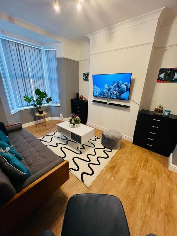 Luxurious Modern House In Anfield! Close To Lfc, Efc, City Centre!!! Liverpool Buitenkant foto