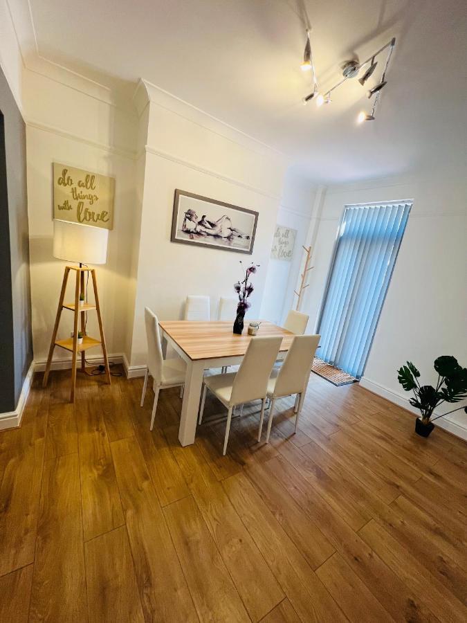 Luxurious Modern House In Anfield! Close To Lfc, Efc, City Centre!!! Liverpool Buitenkant foto